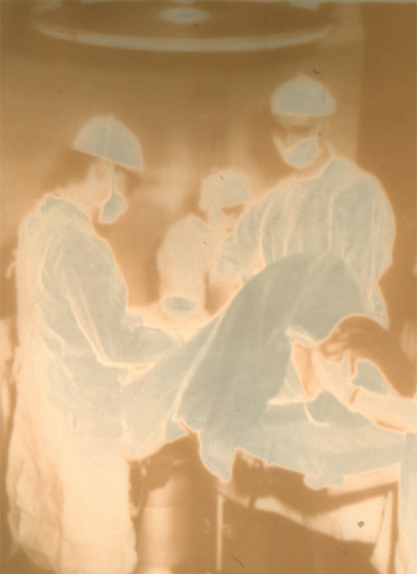 © Yorgos Kapsalakis - Image from the Verrà la morte e avrà i tuoi occhic photography project