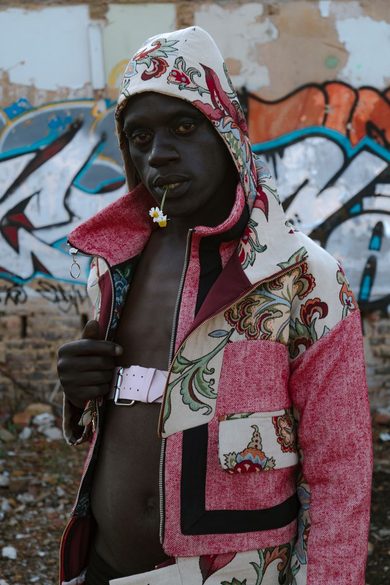 © Camo Delgado Aguilera - Image from the CAUTION! A ROLE MODEL: JEAN MAX photography project