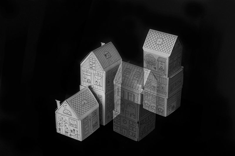 © Sveta Kaverina - Image from the Fly in Amber photography project