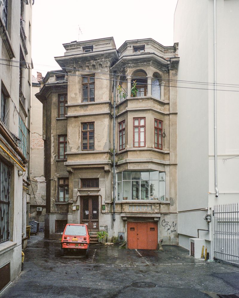 © Paweł Jaśkiewicz - Image from the Serene urbanism photography project