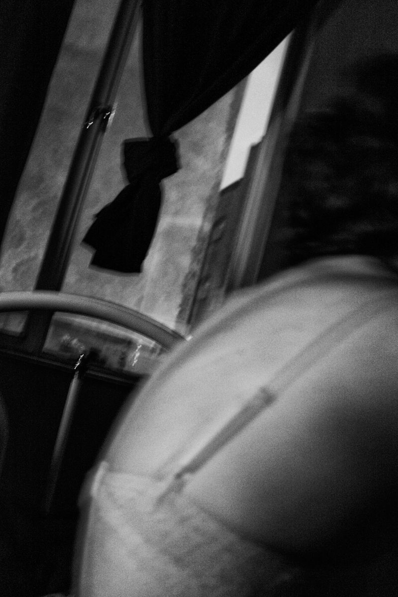 © Farshid Tighehsaz - asphyxia...