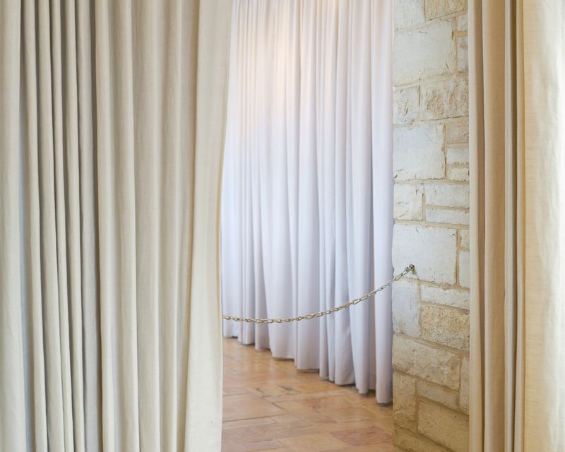 © Rachel Cox - Untitled 22, archival pigment print 20 x 24 inches