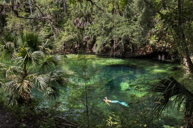 © Elisa Maenhout - Image from the Her mind swims at a depth most would drown in photography project