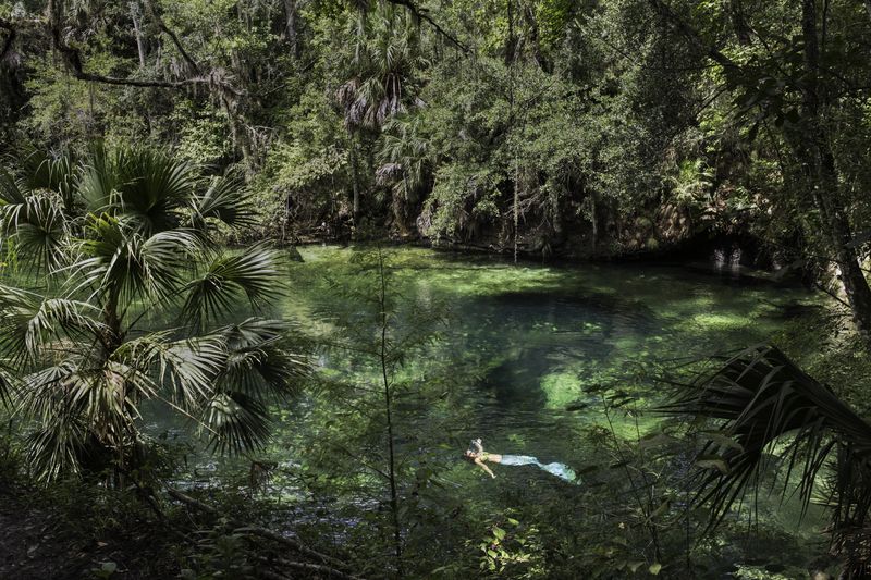 © Elisa Maenhout - Image from the Her mind swims at a depth most would drown in photography project