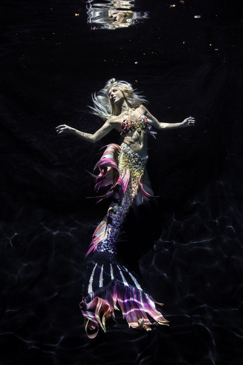 © Elisa Maenhout - Image from the Her mind swims at a depth most would drown in photography project