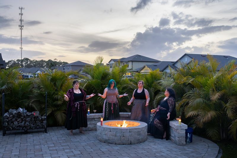© Elisa Maenhout - Coven Blackthorn and Birch During Their Ostara Ritual, FL, USA, 2025