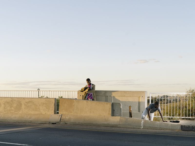 © Thero Makepe - Re Mmogo Akere?, 2024.