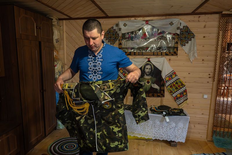 © Małgorzata Smieszek - Image from the The price of patriotism photography project