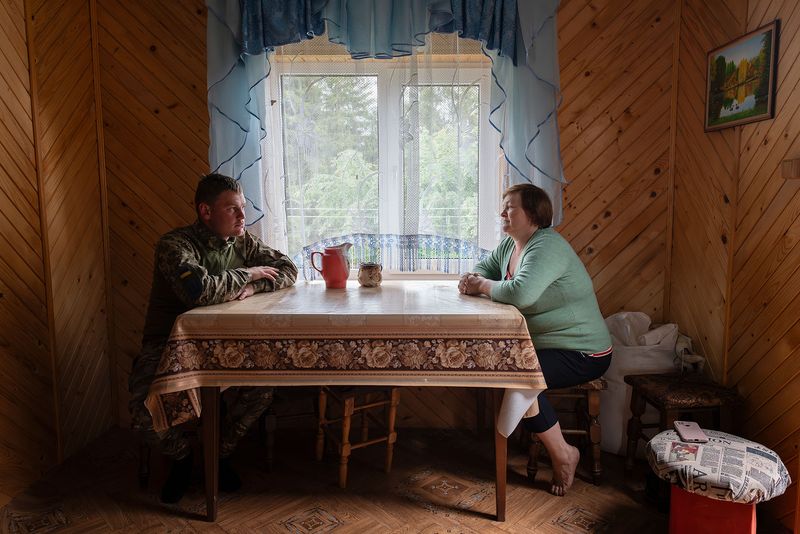 © Małgorzata Smieszek - Pass. After 15 months of fighting in Bachmut, Jurij received a pass for treatment and rehabilitation. He returned home.