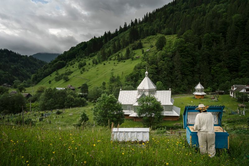 © Małgorzata Smieszek - Image from the The price of patriotism photography project