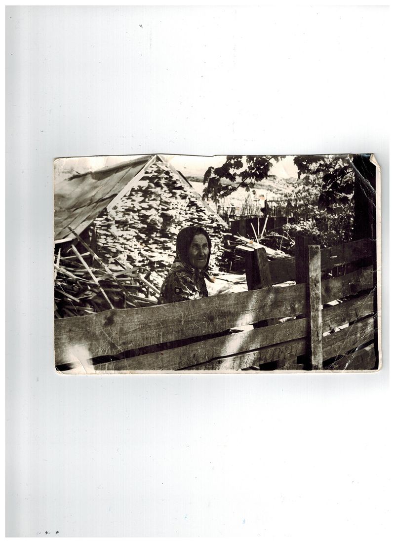 © Małgorzata Smieszek - Image from the Home photography project