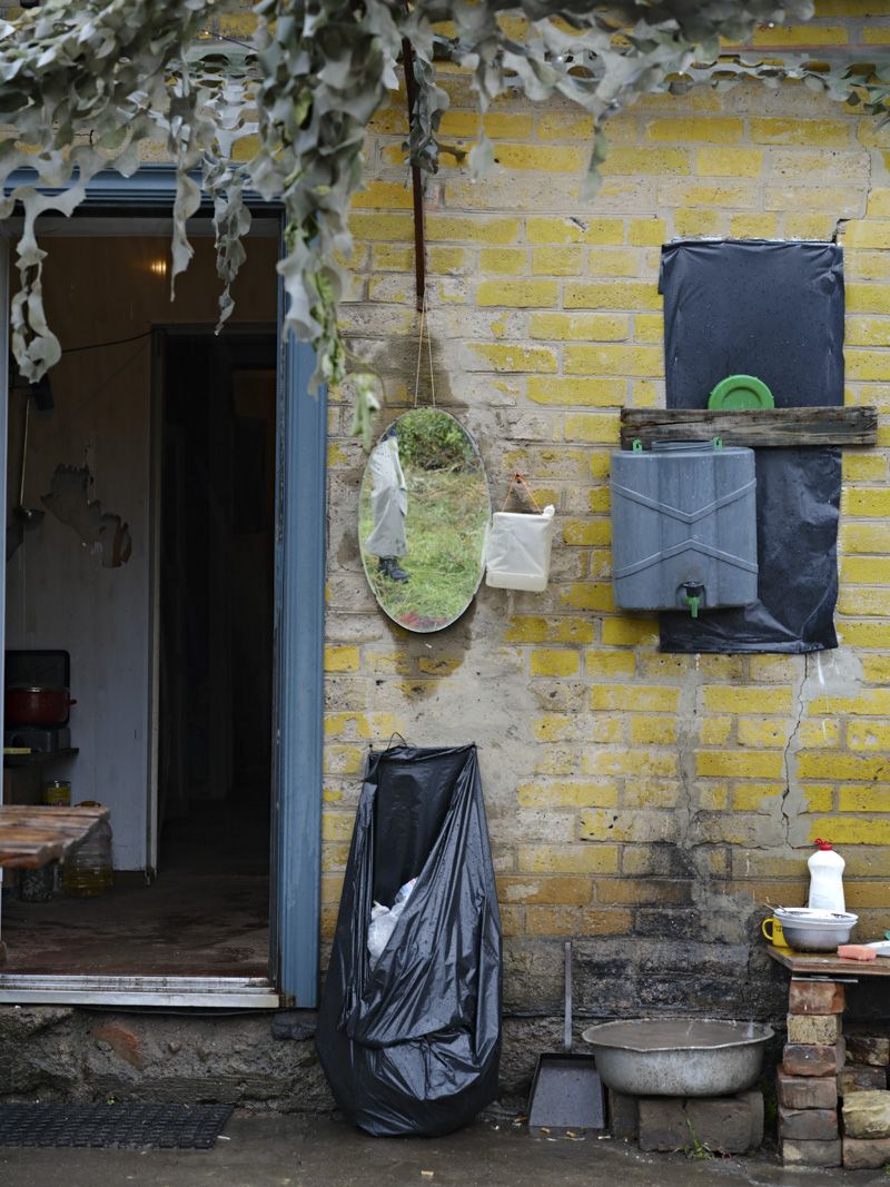 © Marysia Myanovska - Image from the Zone of seismic activity photography project