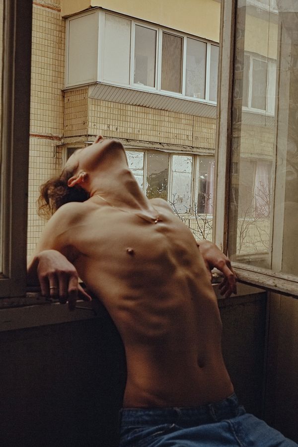 © Marysia Myanovska - Grisha at his placeKyiv, 2022