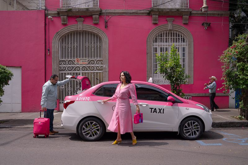 © Alejandra Aragon - PInk Branding: Mexican Pink has become the branding color of the tourist agenda of Mexico City.