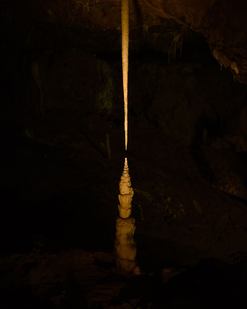 © Justus Lemm - Stalagmite & StalactiteSloup – šošůvka CaveCzech Republic