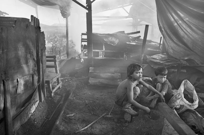 © Larry Louie - Image from the Stolen Childhood photography project
