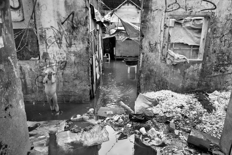 © Larry Louie - Image from the Stolen Childhood photography project