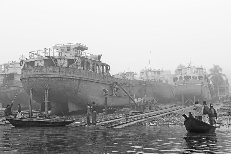 © Larry Louie - Image from the Ship Breaking - The World's Most Dangerous Job photography project