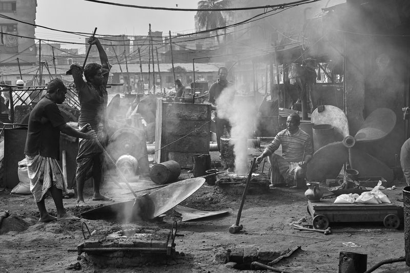 © Larry Louie - Image from the Ship Breaking - The World's Most Dangerous Job photography project