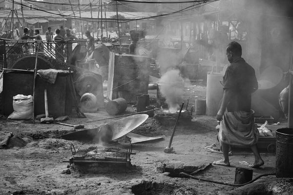 © Larry Louie - Image from the Ship Breaking - The World's Most Dangerous Job photography project