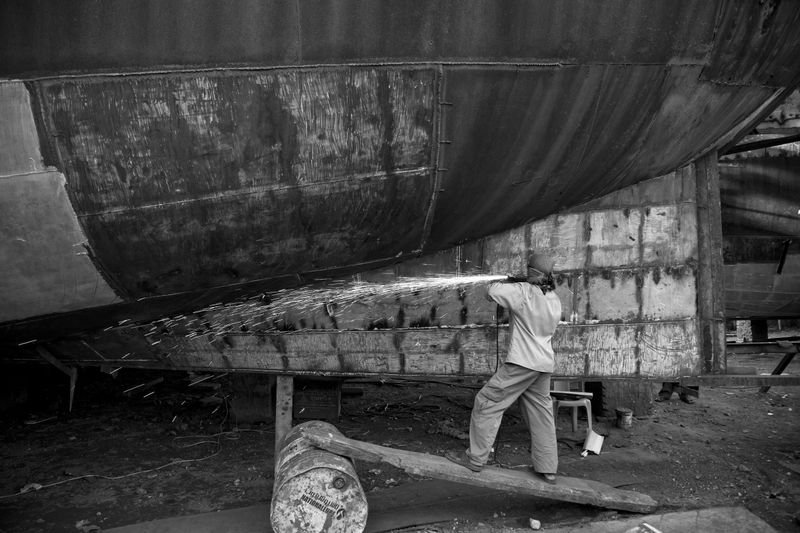 © Larry Louie - Image from the Ship Breaking - The World's Most Dangerous Job photography project