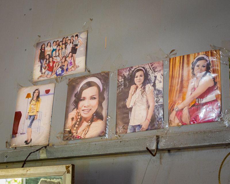 © Ponita Keo - Image from the Beauty and the Pigs photography project