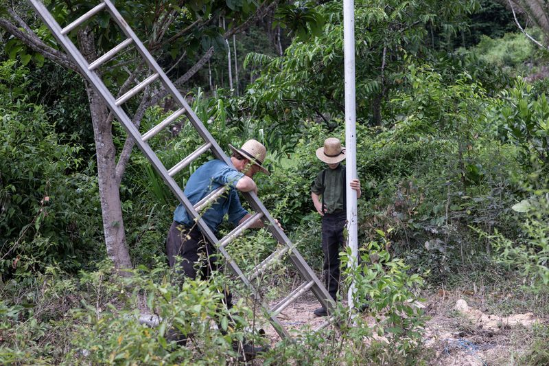 © Mehdi Maciej Benembarek - Image from the Mennonite communities in Belize photography project