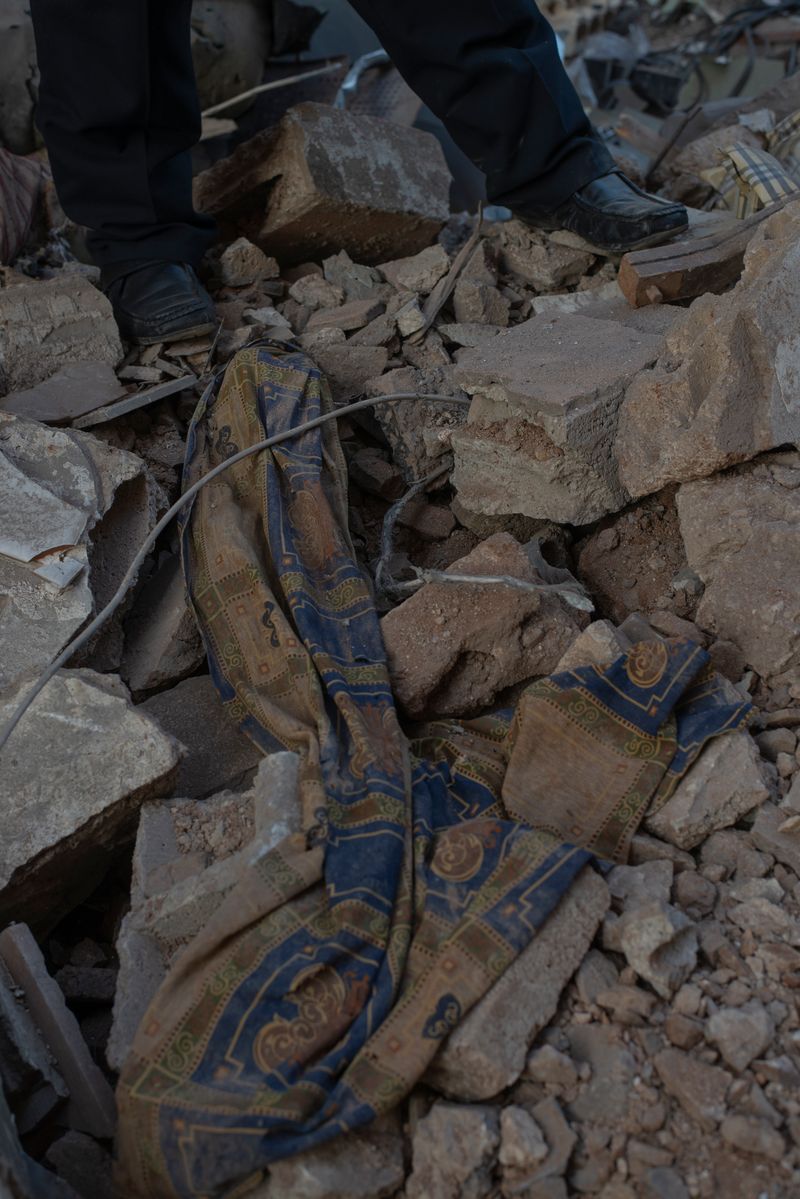 © Segolene Ragu - Image from the Chronicles of the Ongoing photography project