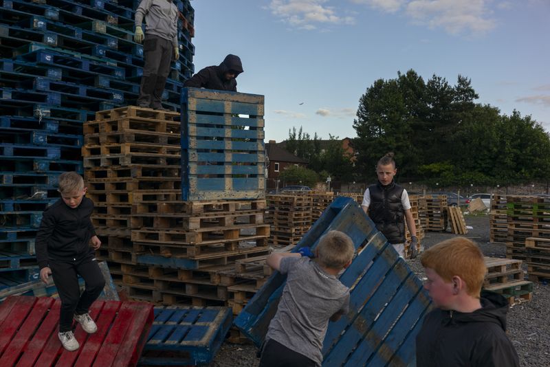 © Paulo Nunes dos Santos - Image from the Season: Drums, Banners & Bonfires photography project