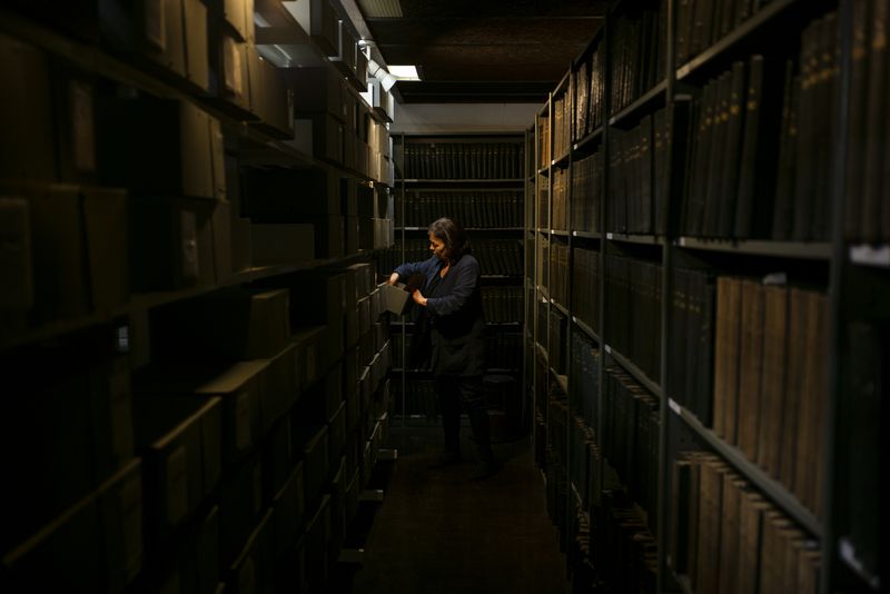 © Paulo Nunes dos Santos - Image from the The Cure: Faith healing in Ireland photography project