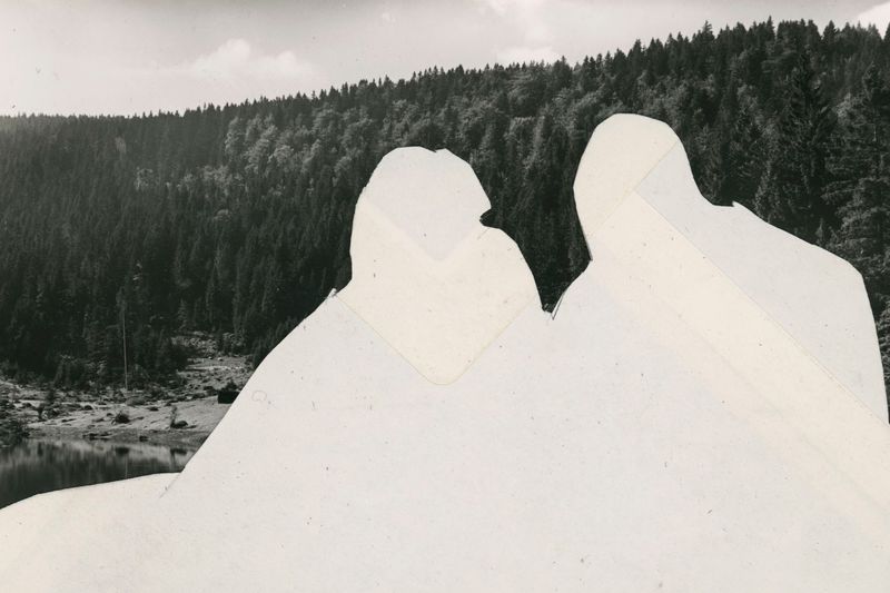 © Julie Delabarre - Image from the À mettre dans mon cercueil ou à brûler photography project