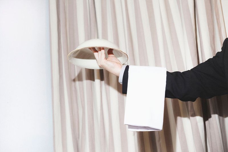 © Julie Delabarre - Image from the À mettre dans mon cercueil ou à brûler photography project