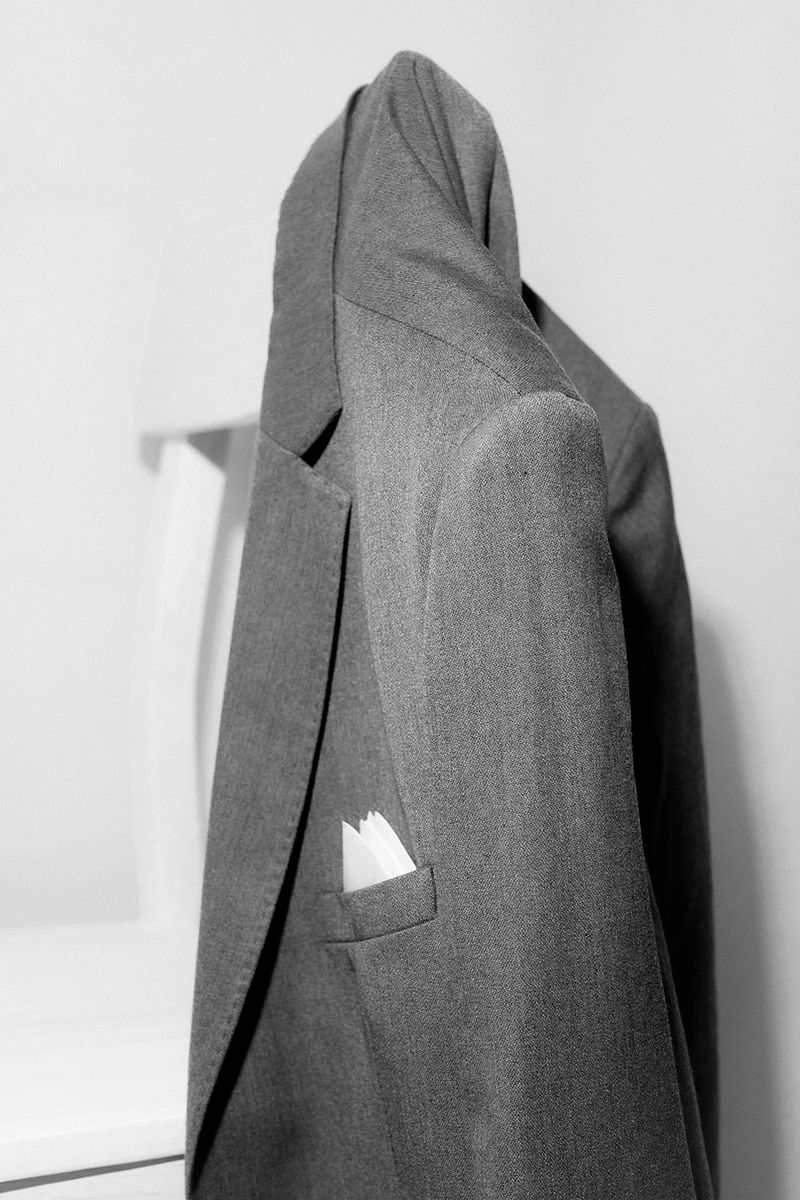 © Julie Delabarre - Image from the À mettre dans mon cercueil ou à brûler photography project