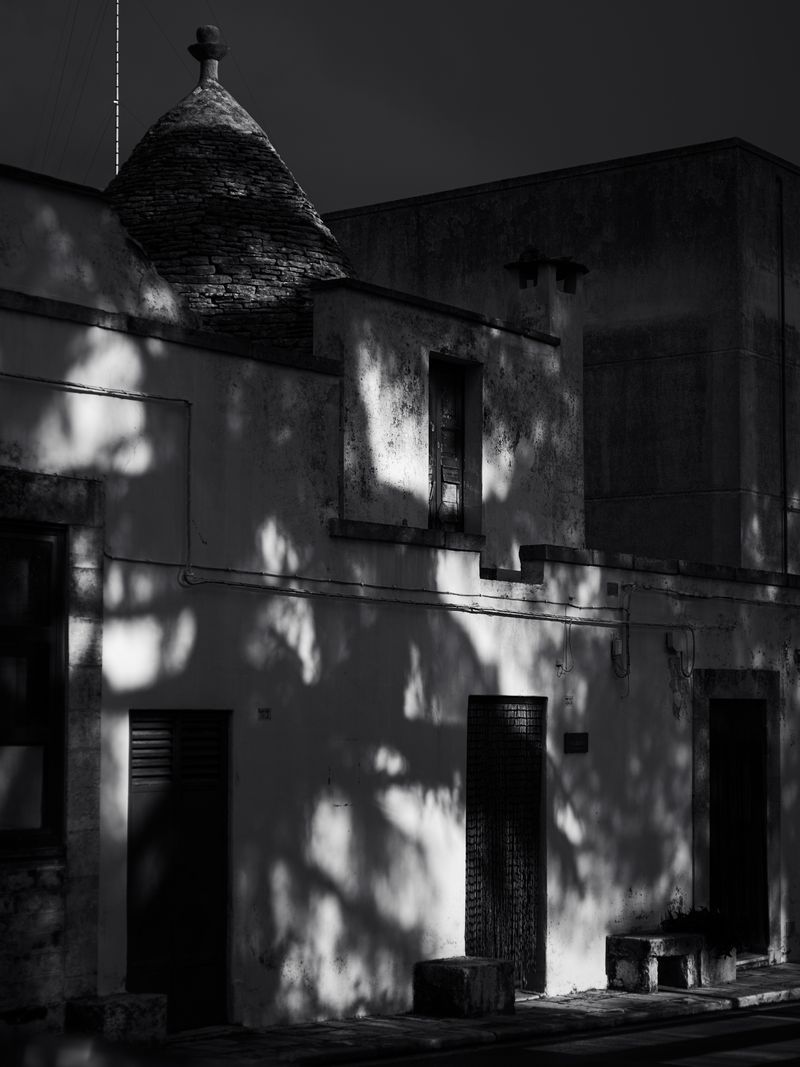 © Kelly Rosa - Image from the Sēcrētus photography project