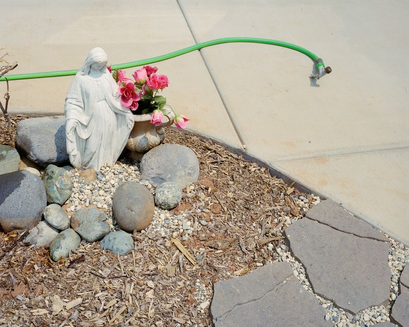 © Maxime Riché - Maria Garcia's garden in her new house, Paradise. July 2021.
