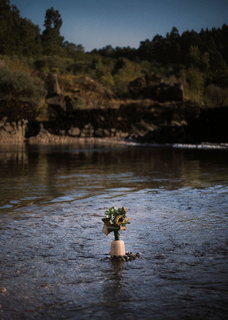 © Joana Dionísio - Image from the A world that speaks in your ear photography project