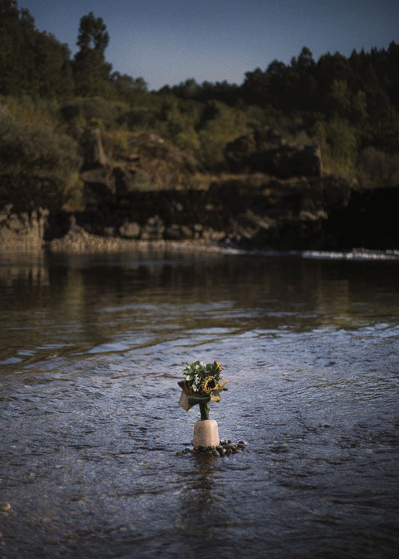 © Joana Dionísio - Image from the A world that speaks in your ear photography project