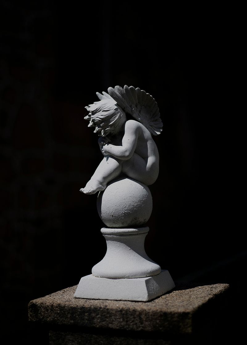 © Joana Dionísio - Image from the A world that speaks in your ear photography project