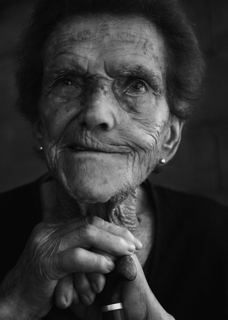 © Joana Dionísio - Image from the A world that speaks in your ear photography project