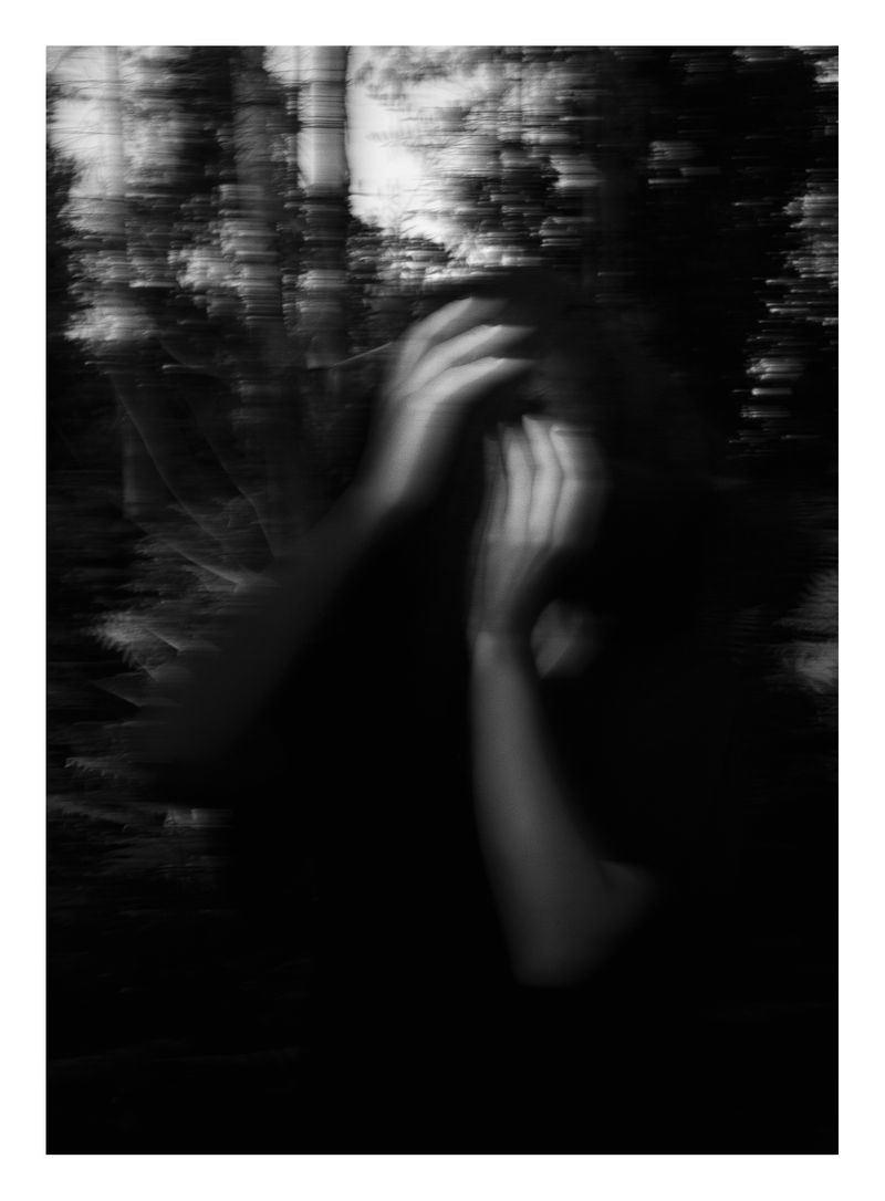 © Joana Dionísio - Image from the And the shape of things disappeared for a while photography project