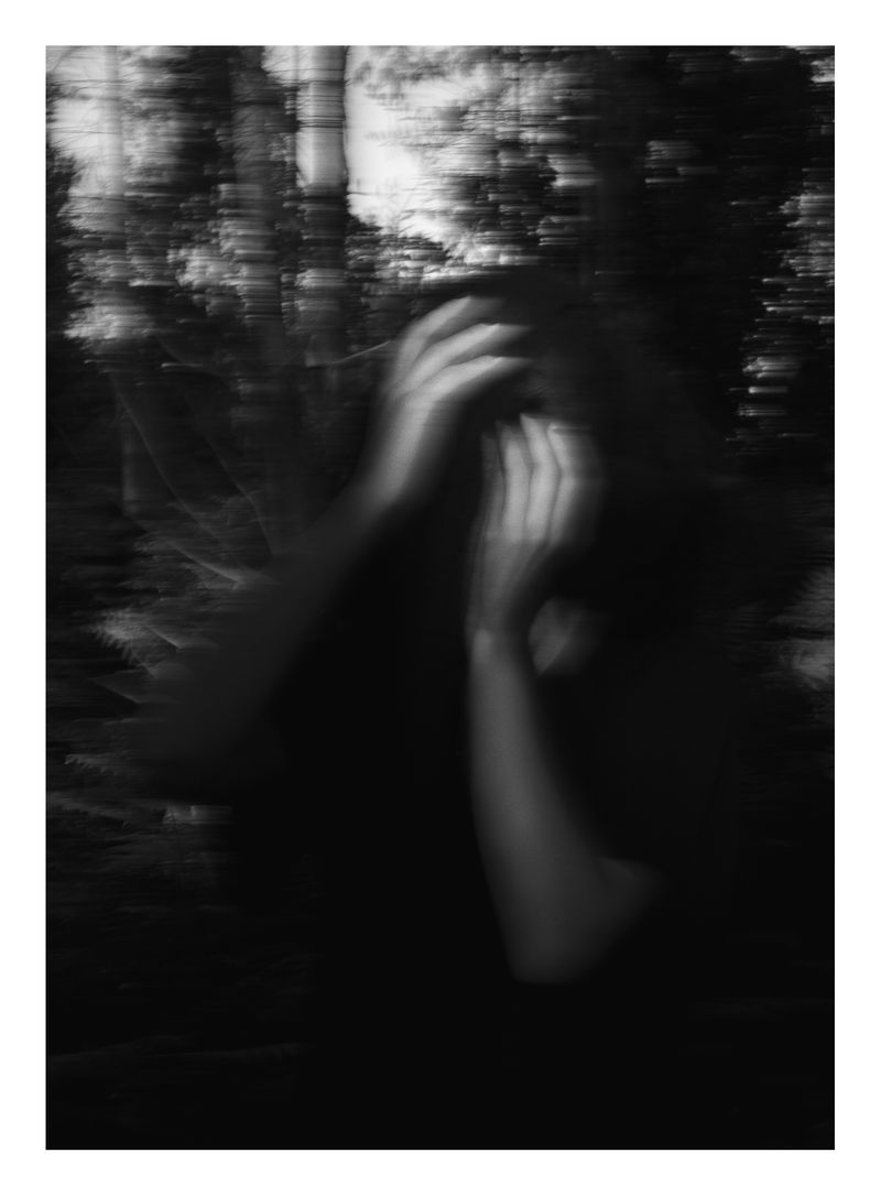 © Joana Dionísio - Image from the And the shape of things disappeared for a while photography project