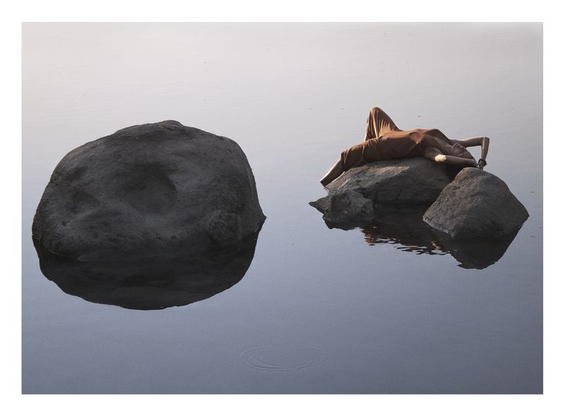 © Joana Dionísio - Image from the And the shape of things disappeared for a while photography project