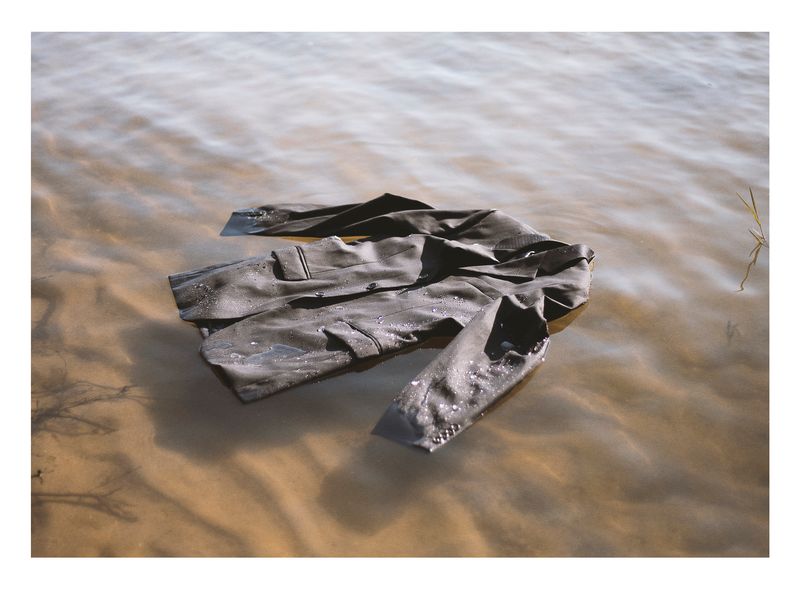 © Joana Dionísio - Image from the And the shape of things disappeared for a while photography project