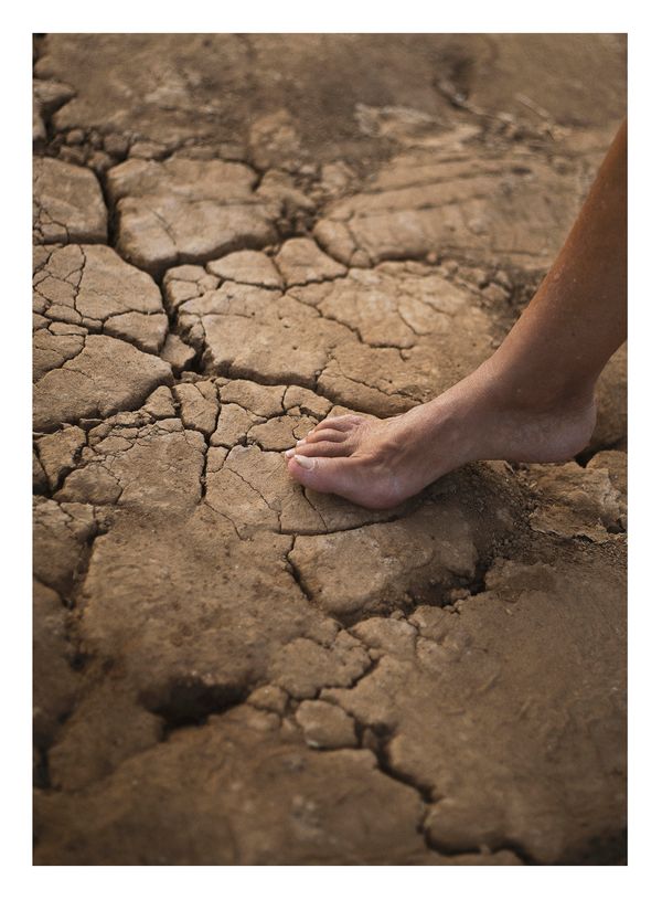 © Joana Dionísio - Image from the And the shape of things disappeared for a while photography project