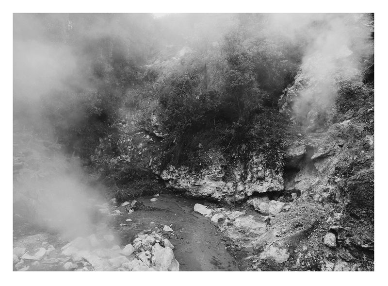 © Joana Dionísio - Image from the And the shape of things disappeared for a while photography project