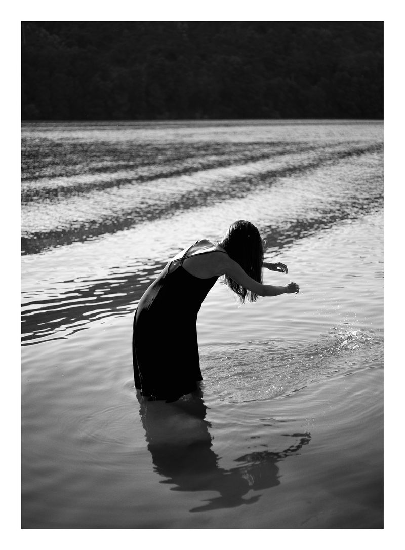 © Joana Dionísio - Image from the And the shape of things disappeared for a while photography project