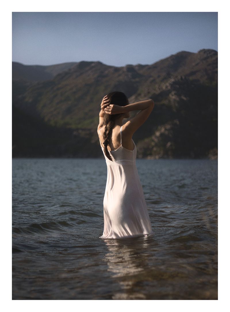 © Joana Dionísio - Image from the And the shape of things disappeared for a while photography project