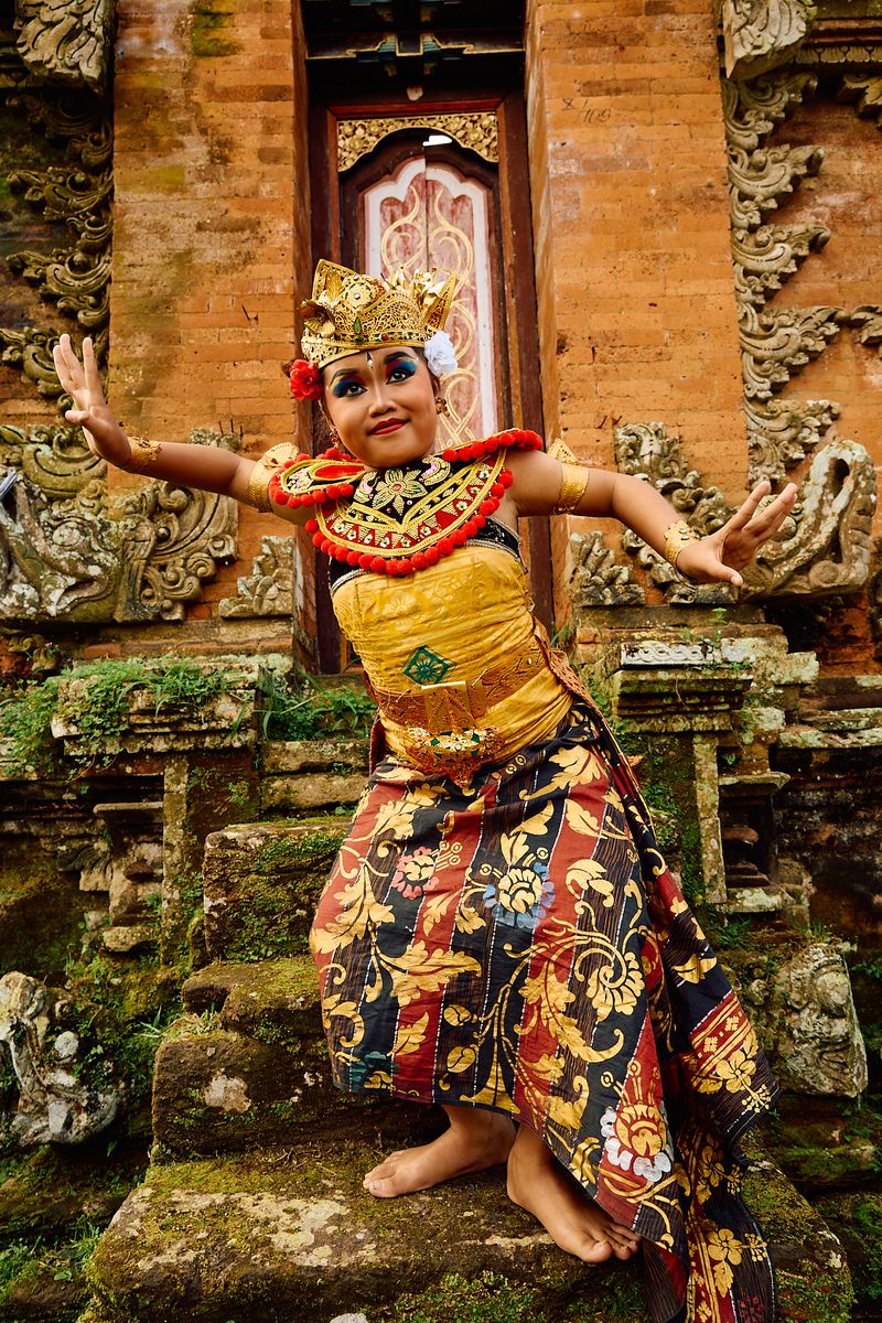 © Maxine Balchus - Image from the The Women who keep Bali breathing photography project