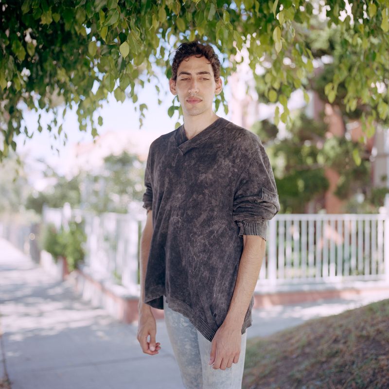 © Lia  Darjes - Image from the Being Queer. Feeling Muslim. photography project