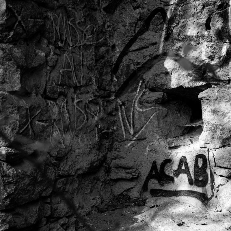 © Naïla Longefaix - Image from the I should shut up maybe. photography project